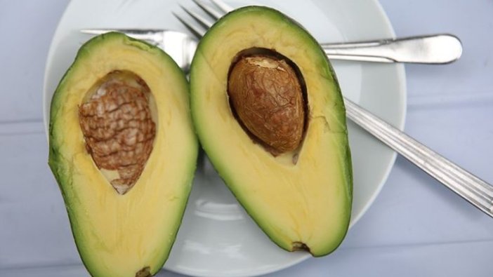 Denemek için ektikleri avokadoya talep artıyor