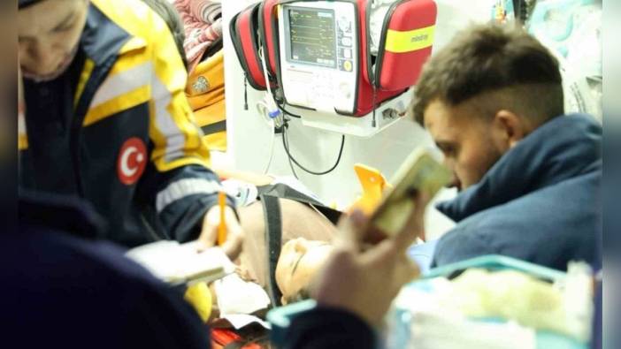 Aksaray'da alkollü ve ehliyetsiz sürücü kaza yaptı: İki yaralı