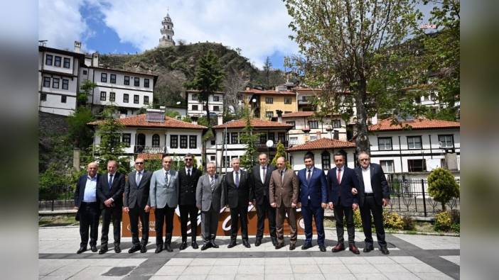 Ankara Büyükşehir Belediye Başkanı Yavaş: İpek Yolu'nda dokuz ilçe turu