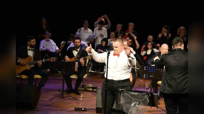 Atakum Belediyesi'nden engelliler haftası etkinliği: Yaşam park engelsiz koro sahne aldı