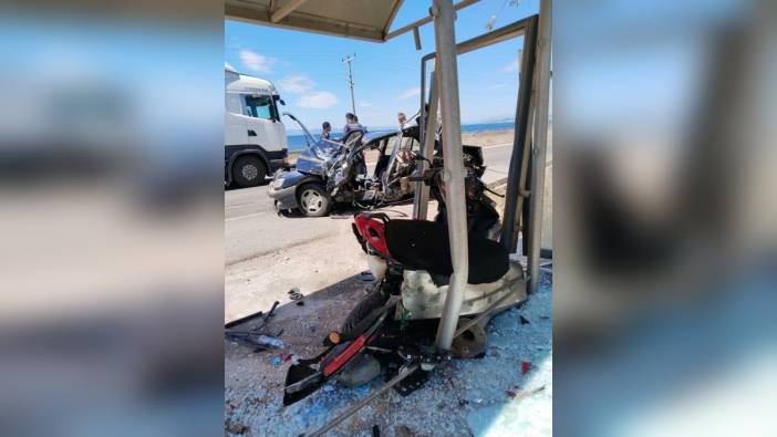 Ayvalık'ta zincirleme kaza: 4 yaralı