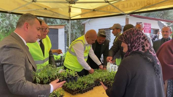 Kırıkkale Belediyesi'nden çiftçilere 100 bin fide ve tohum desteği