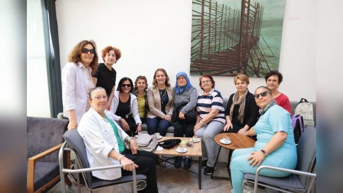 Konak Belediye Başkanı Mutlu, Cumhuriyet Kütüphanesi ve Mutluluk Kahvesi’ni ziyaret etti