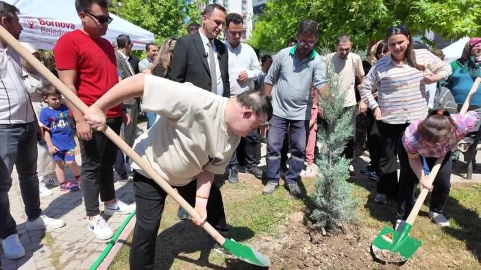 Bornova Belediyesi'nden engelliler haftası etkinliği: Farkındayız, birlikte güçlüyüz