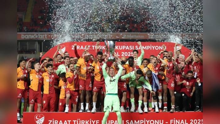 Galatasaray, Türkiye Kupası'nı müzesine götürdü: 19'uncu zafer