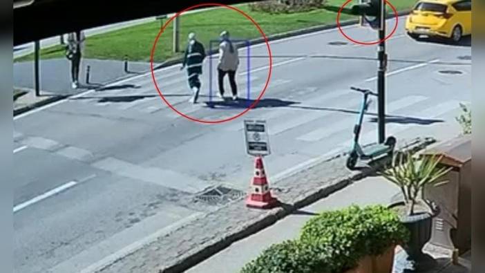 Bursa'da motosiklet kazası: Yaya ağır yaralandı