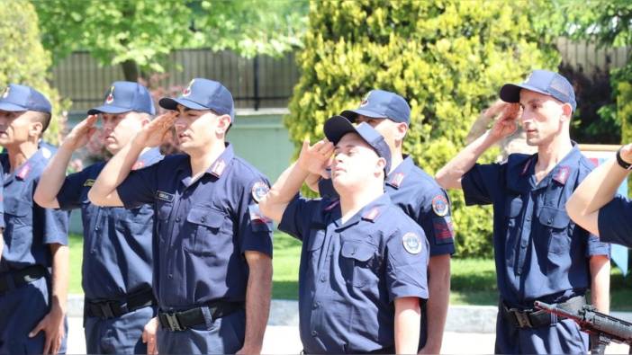 Düzce'de 12 engelli birey temsili askerlik yaptı