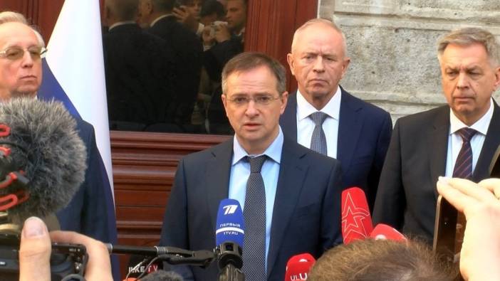 Rusya Devlet Başkanı Putin'in Müşaviri Medinskiy: Uzun vadeli barış için çalışıyoruz