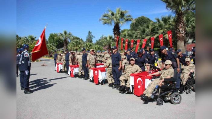 Aydın'da engelli bireyler temsili askerlik heyecanı yaşadı