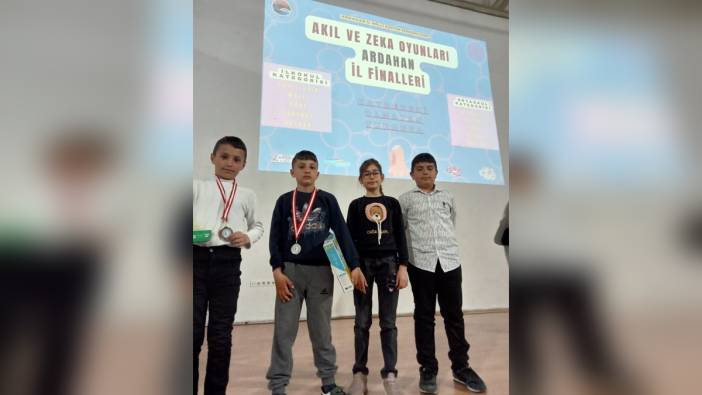 Ardahan Zeka ve Akıl Oyunları: Çıldırlı öğrenciler Türkiye finaline damga vurdu