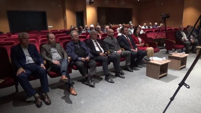 Edirne'de Kırkpınar paneli: Gelenekselliğin korunması ve gençlere aktarımı vurgulandı