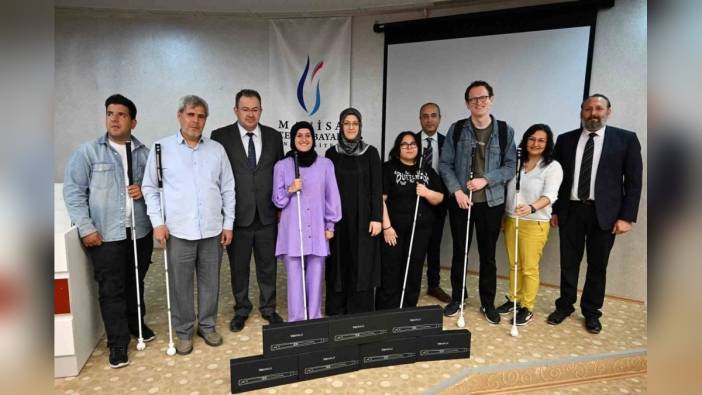 MCBÜ'den görme engelli öğrencilere akıllı baston desteği: Bağımsız hareket kabiliyetleri artacak