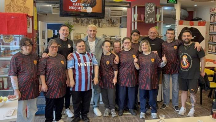 Galatasaraylı Barış Alper Yılmaz'dan Down Cafe'ye destek