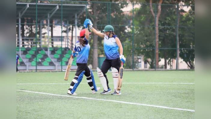 Denizli'de kriket heyecanı: Bin 395 sporcu ter döktü