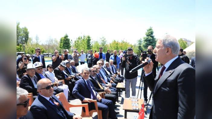 Akar, Elazığ'da Alıkul Osmonov ve Manas Destanı'nı andı: Omuz omuza birliğimizi sürdüreceğiz