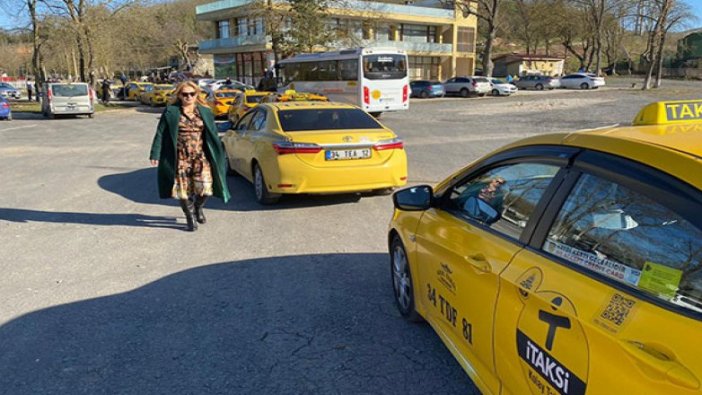 İstanbul'daki kadın taksi şoförleri bir araya geldi
