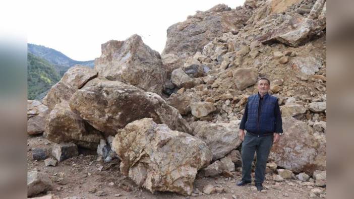 Oltu'da heyelan: Kemerkaya yolu ulaşıma kapandı