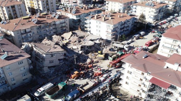 Deprem bölgesinde drone'lar hızlı müdahaleyi sağladı