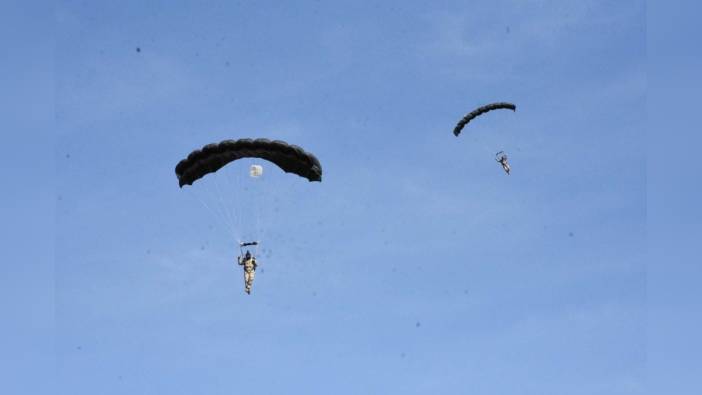 Çiğli'de AKİP eğitimi: 10 bin fitten atlayış