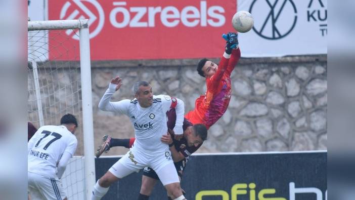 TFF'nin yeni kuralı Altay'ı vurdu: iki oyuncuyla yollar ayrılacak