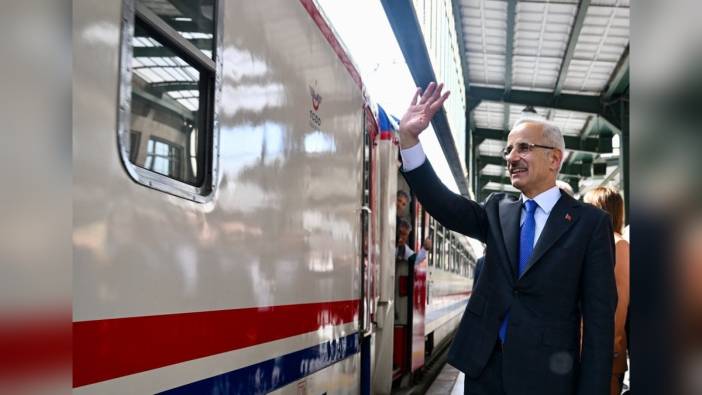 Bakan Uraloğlu: Turistik trenler İstanbul'a geliyor