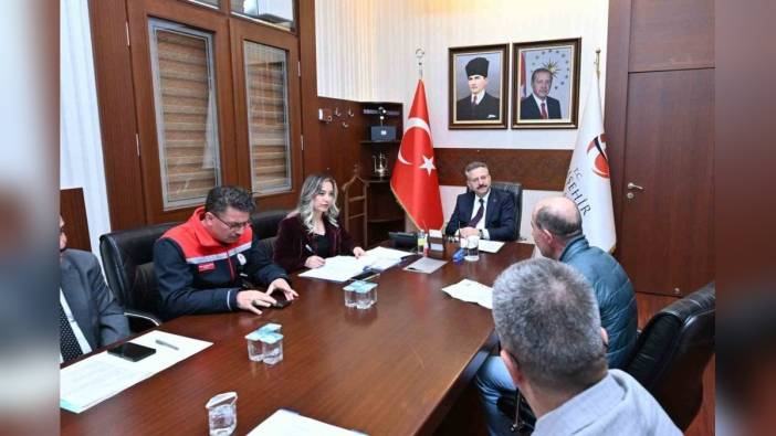 Eskişehir Valisi Aksoy, Halk Günü Toplantısı’nda vatandaşlarla buluştu