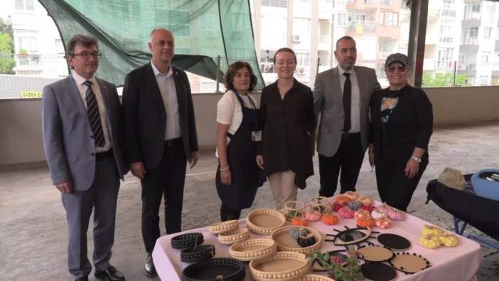 Konak Belediyesi'nden Hatay'da kadın üreticilere destek: El Emeği Pazarı hizmete açıldı