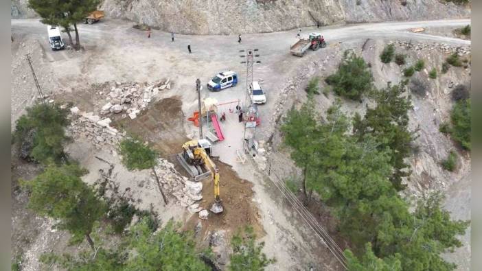 Feke Belediyesi'nden Kısacıklı köyüne hizmet seferberliği: 80 günde alt yapı ve yol çalışmaları tamamlandı