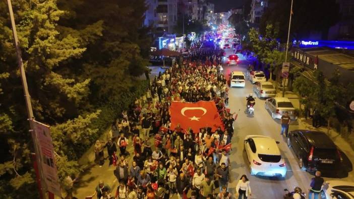 Buca Belediyesi'nden 19 Mayıs Özgürlük Yürüyüşü: Demokrasiye sahip çıkalım