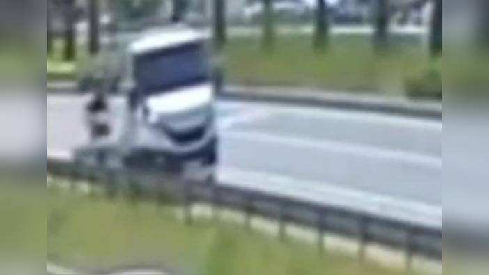 Düzce'de geri manevra kazası: Motosikletli yaralandı