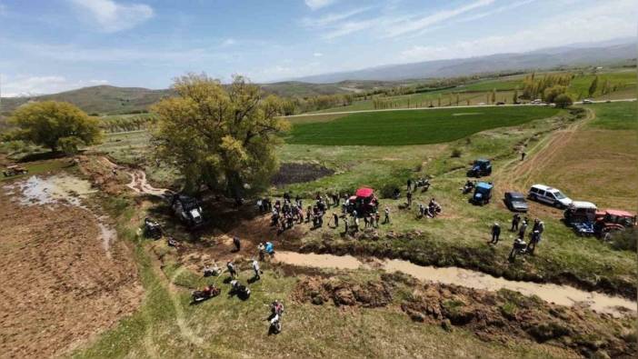 Aydıntepe'de imece günü: Değirmendere Kanalı köylüler tarafından temizlendi
