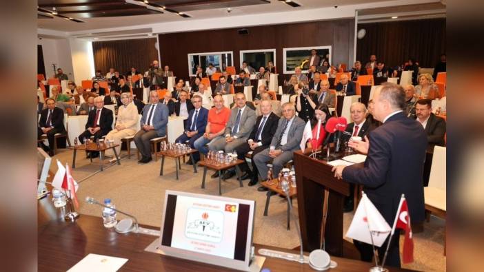 Afyon Eğitim Vakfı'ndan 910 öğrenciye burs desteği