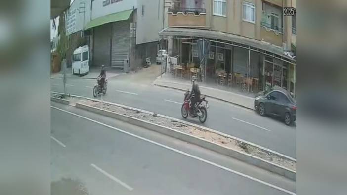 Adana'da Motosiklet Kazası: İki Sürücü Ağır Yaralı