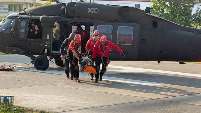 Fethiye'de yamaç paraşütü kazası: Belaruslu pilot helikopterle kurtarıldı