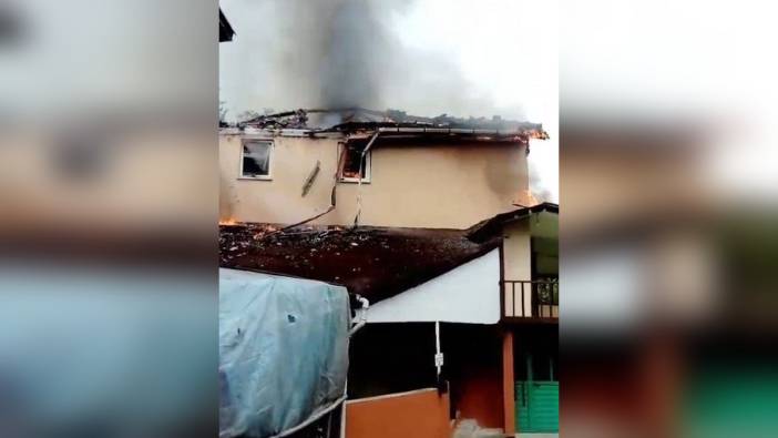 Karabük'te köy camisi alevlere teslim oldu