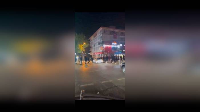 Galatasaray şampiyonluğu: Fenerbahçeli taraftarlar Bağdat Caddesi’nde Galatasaraylı taraftarlara saldırdı