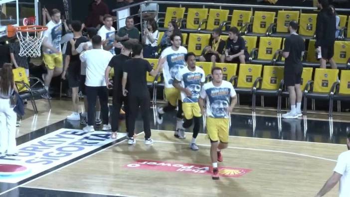 MSK, play-off'a yükseldi: Başkan Seçer de maçı izledi