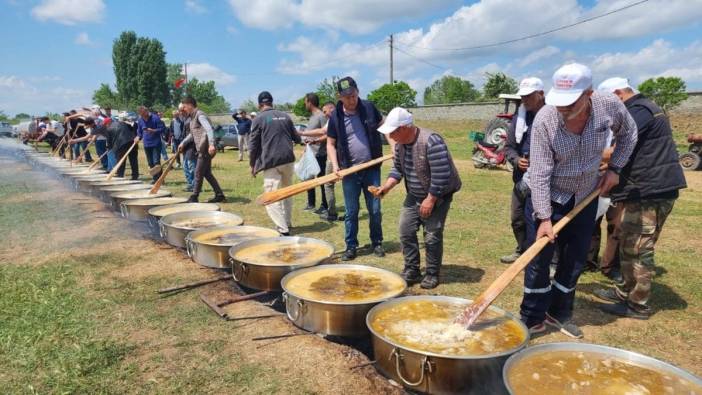 Bursa Mustafakemalpaşa'da 86. Yamanlı Hayrı: 10 binden fazla kişi keşkek yedi