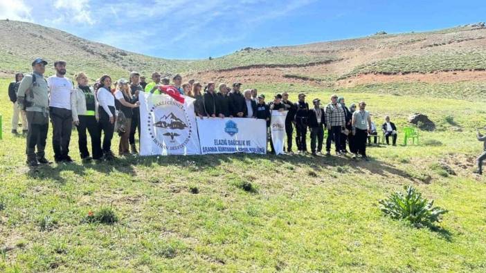 Elazığ Akdağ'da doğa yürüyüşü coşkusu