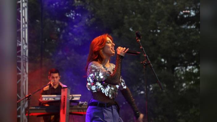 Çankaya Belediyesi'nden 19 Mayıs Gençlik Festivali: Sanatçı Selin, Ahlatlıbel'de sahne aldı