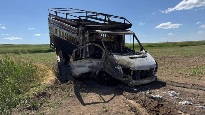 Diyarbakır'da kamyonette baba ve oğlu ölü bulundu