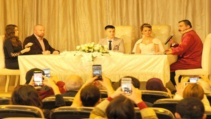 Eskişehir’de 15 çift, ‘02.02.2020’de dünya evine girdi