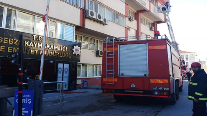 Gebze Emniyet Müdürlüğü'nün arşiv odasında yangın