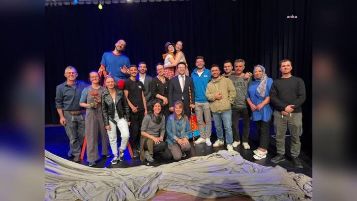 Kayseri Devlet Tiyatrosu'ndan Münih'te çocuk oyunu: 'Sirk Ateşi'ne büyük ilgi