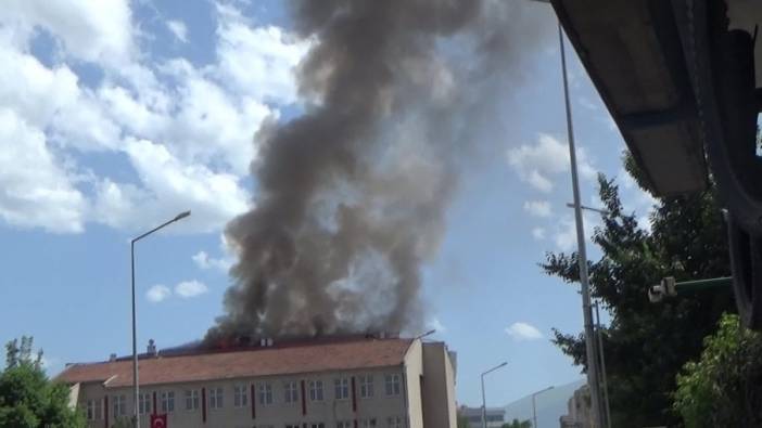 Iğdır'da kız yurdunda yangın: Öğrenciler tahliye edildi