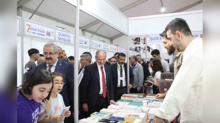 Çarşamba Kitap Fuarı kapılarını açtı