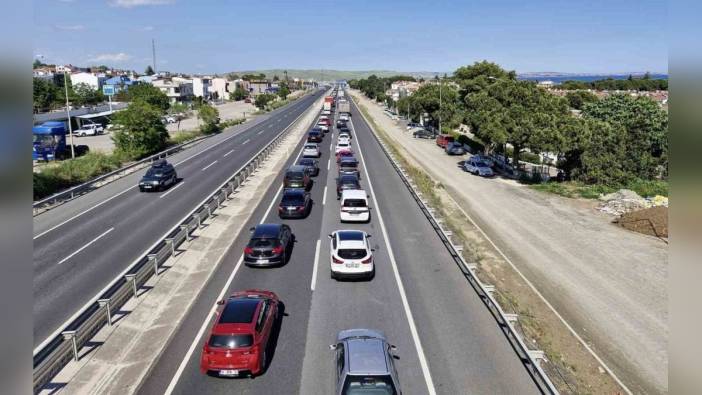 Tekirdağ-İstanbul yolunda tatil dönüşü yoğunluğu