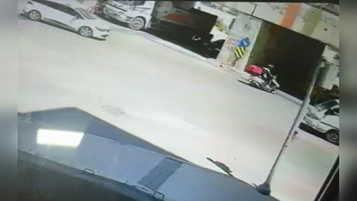 İzmir Buca'da kamyonun çarptığı motosiklette 1 ölü