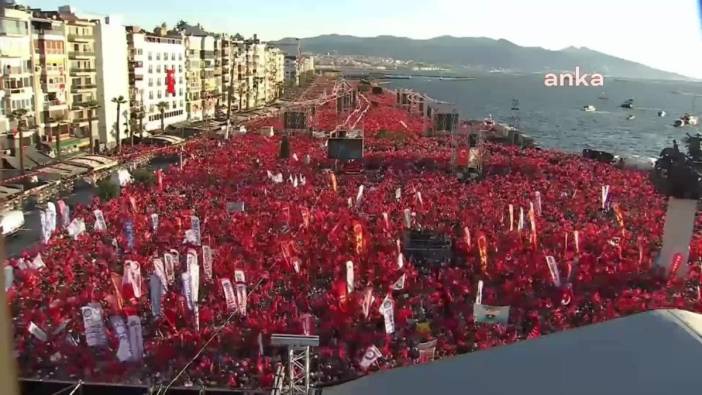 CHP Genel Başkanı Özel, İzmir'de Seda Kaya Ösen'e rozet taktı