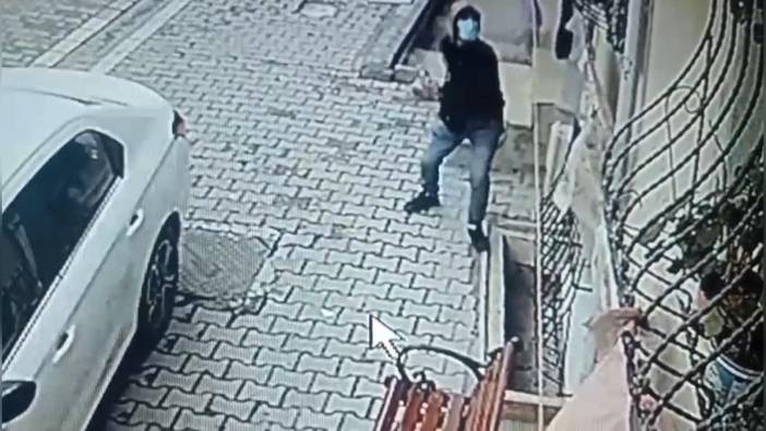 Esenyurt'ta kezzaplı saldırı: Ayrıldığı eşinin babası ve kız kardeşini yaraladı